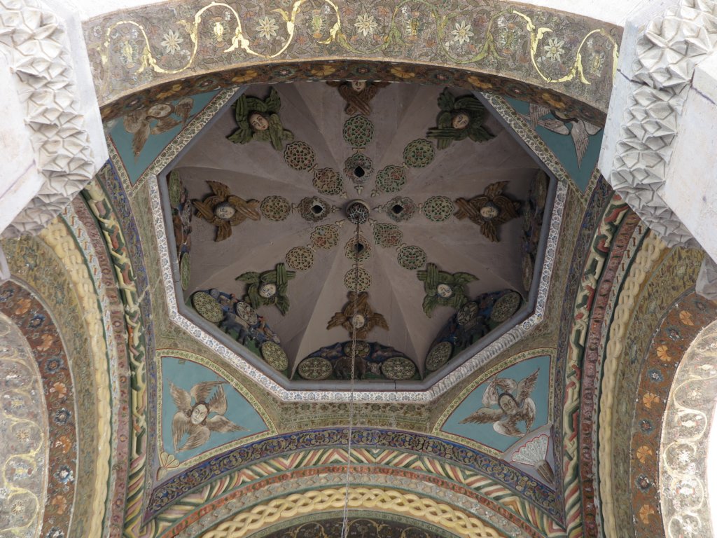 etchmiadzin12.jpg