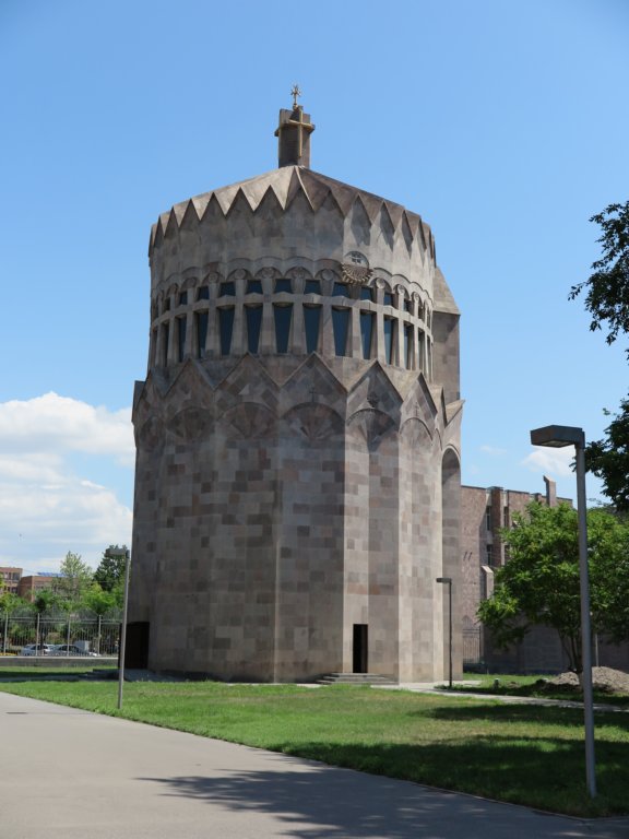 etchmiadzin20.jpg