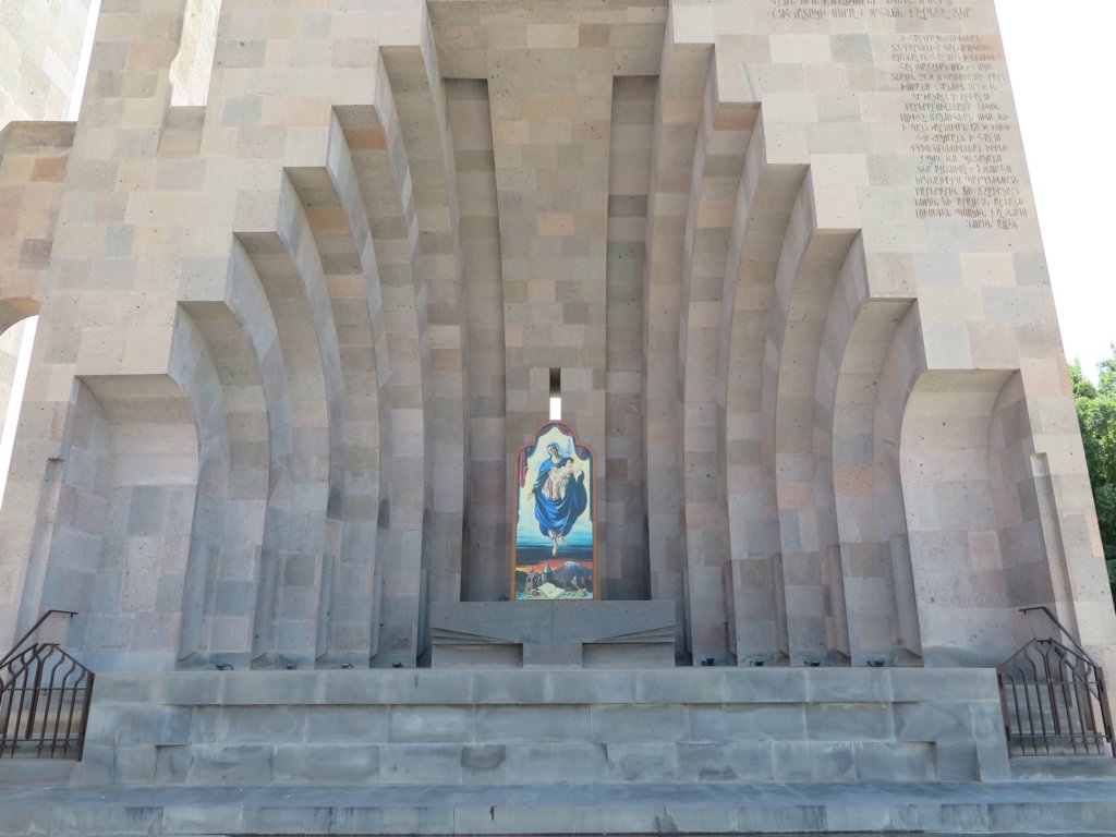 etchmiadzin22.jpg