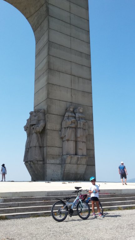 photo4.jpg