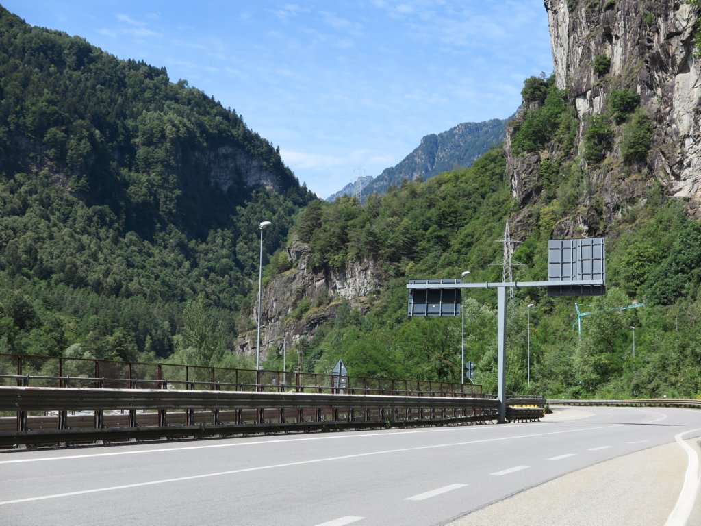 photo8.jpg