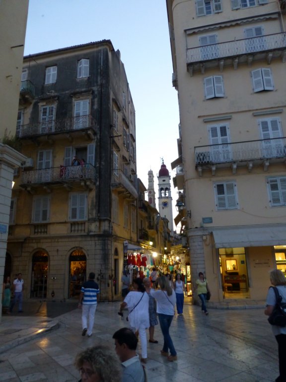 bynight8.jpg
