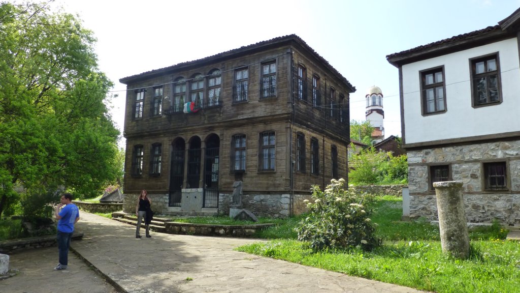 photo100.jpg