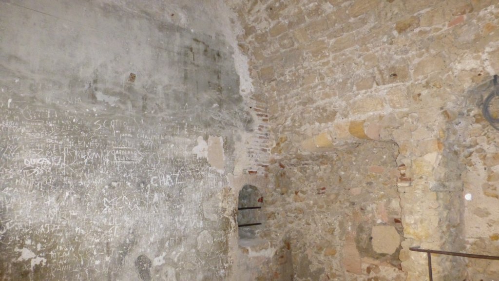 chateaudif22.jpg
