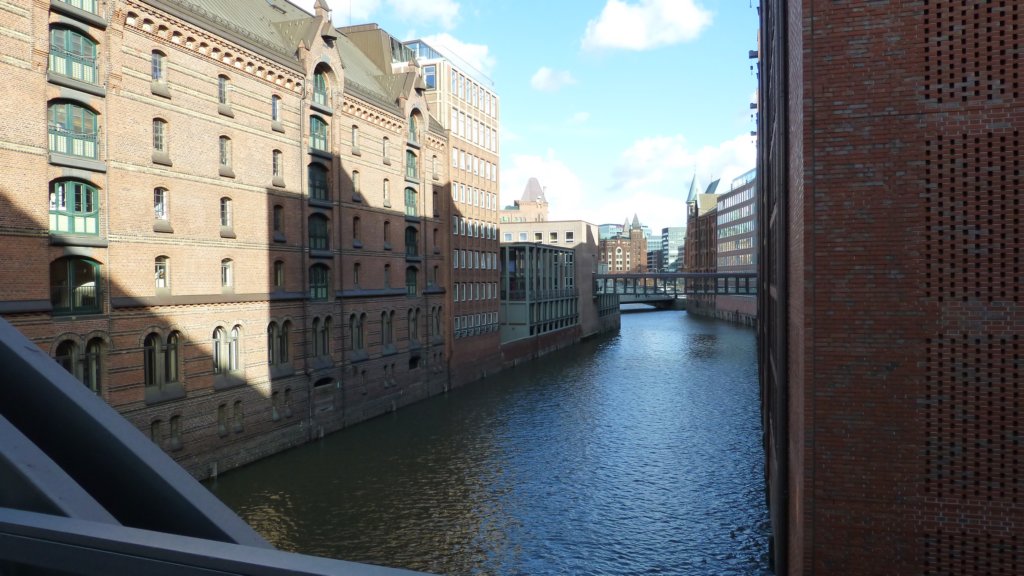 hafencity24.jpg