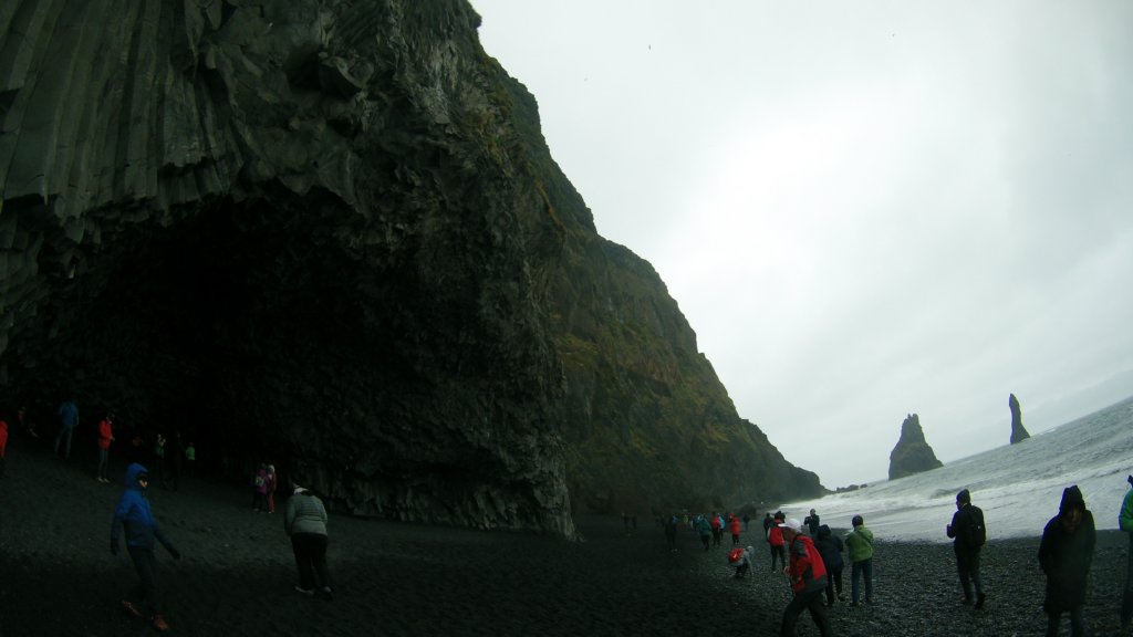 reynisfjarablacksandbeach10.jpg