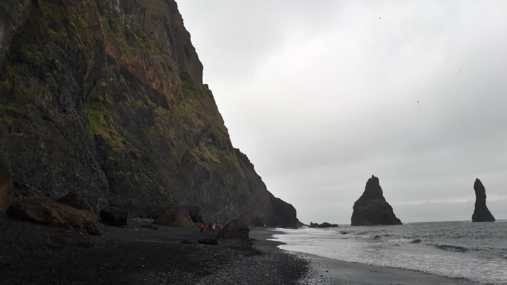 reynisfjarablacksandbeach15.jpg