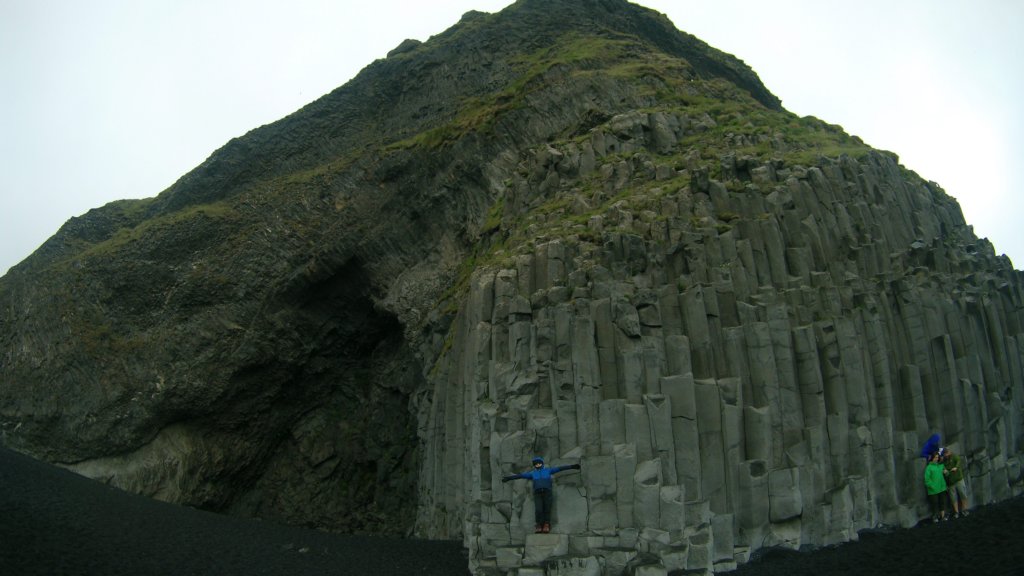 reynisfjarablacksandbeach3.jpg