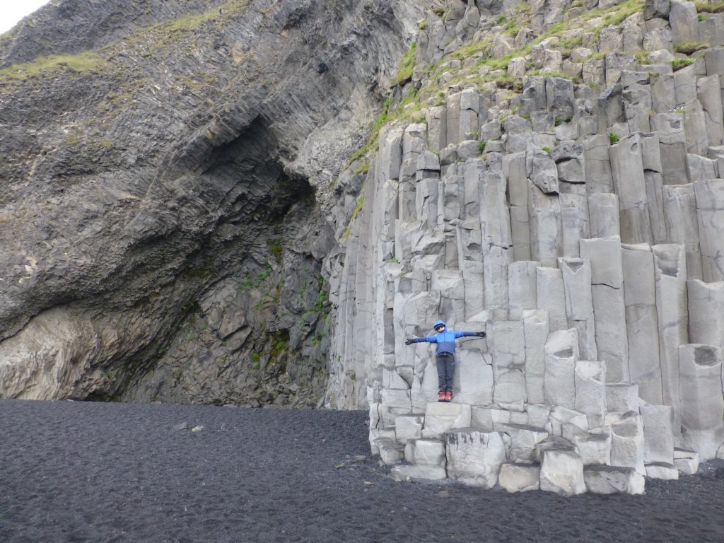 reynisfjarablacksandbeach5.jpg