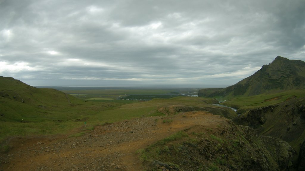 skogarivertrailpath35.jpg