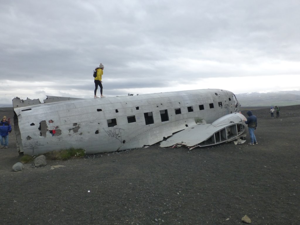 solheimasandurdc3planewreck28.jpg