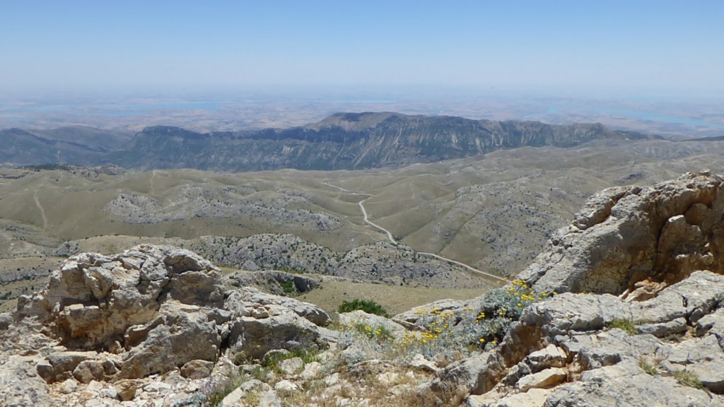 mountnemrut65.jpg