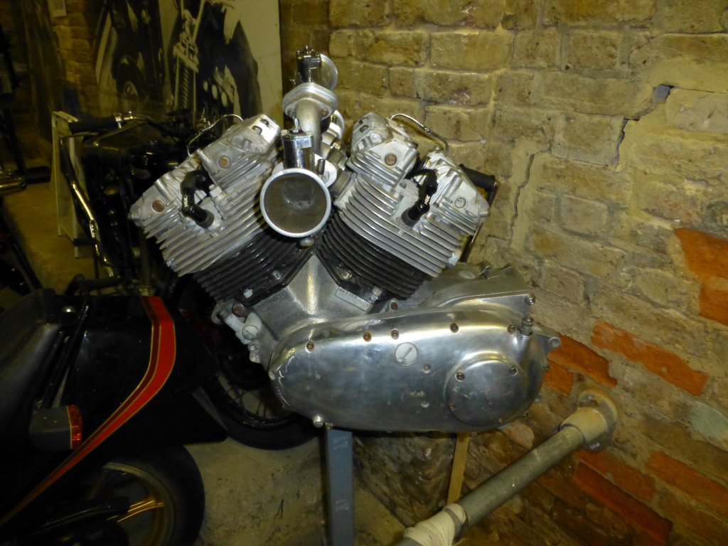 londonmotorcyclemuseumtriumph21.jpg