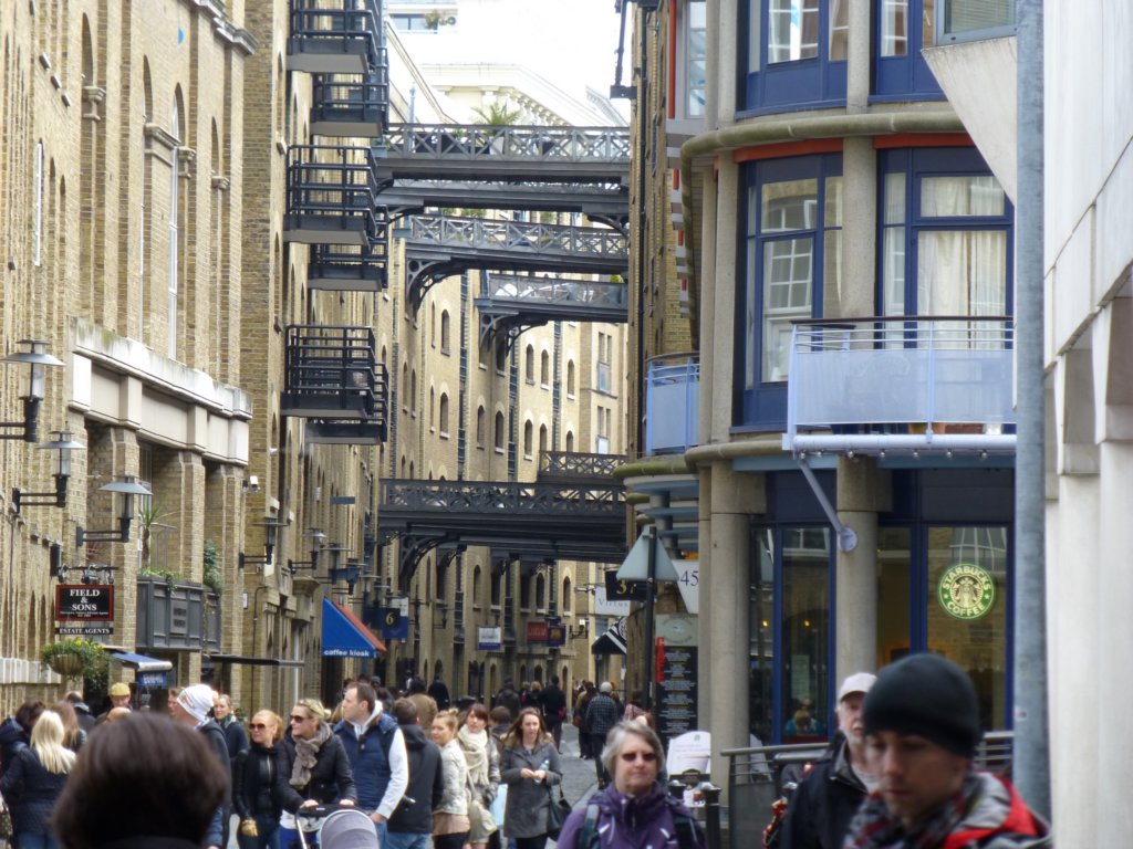 shadthamesstreet2.jpg
