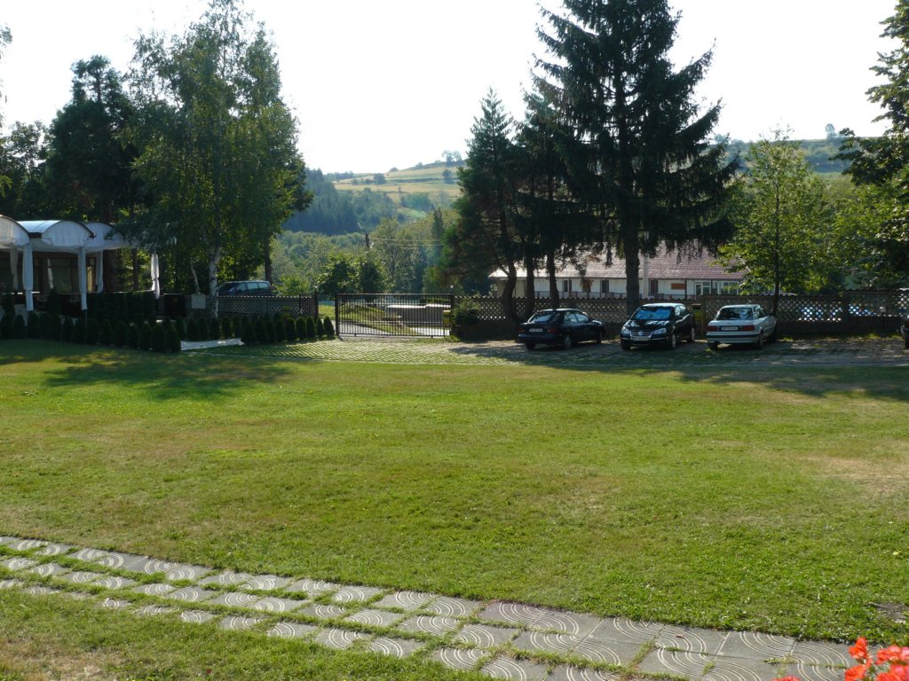 photo4.jpg