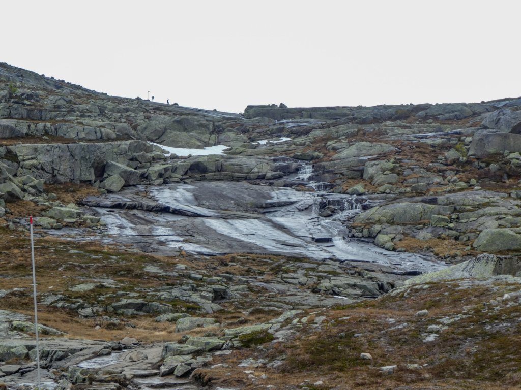 trolltunga11.jpg
