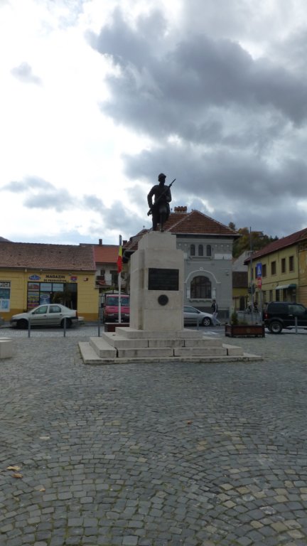 piaaunirii.jpg