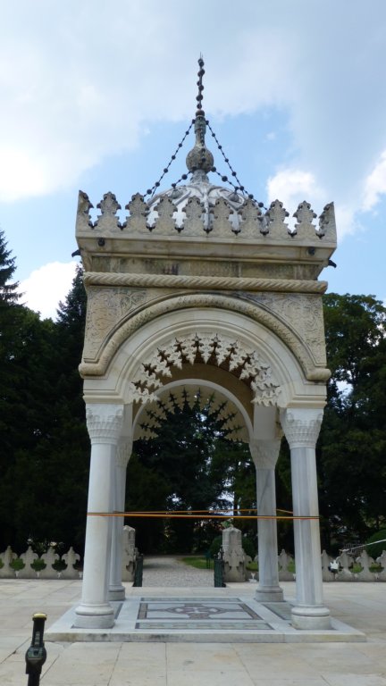 curteadearges8.jpg