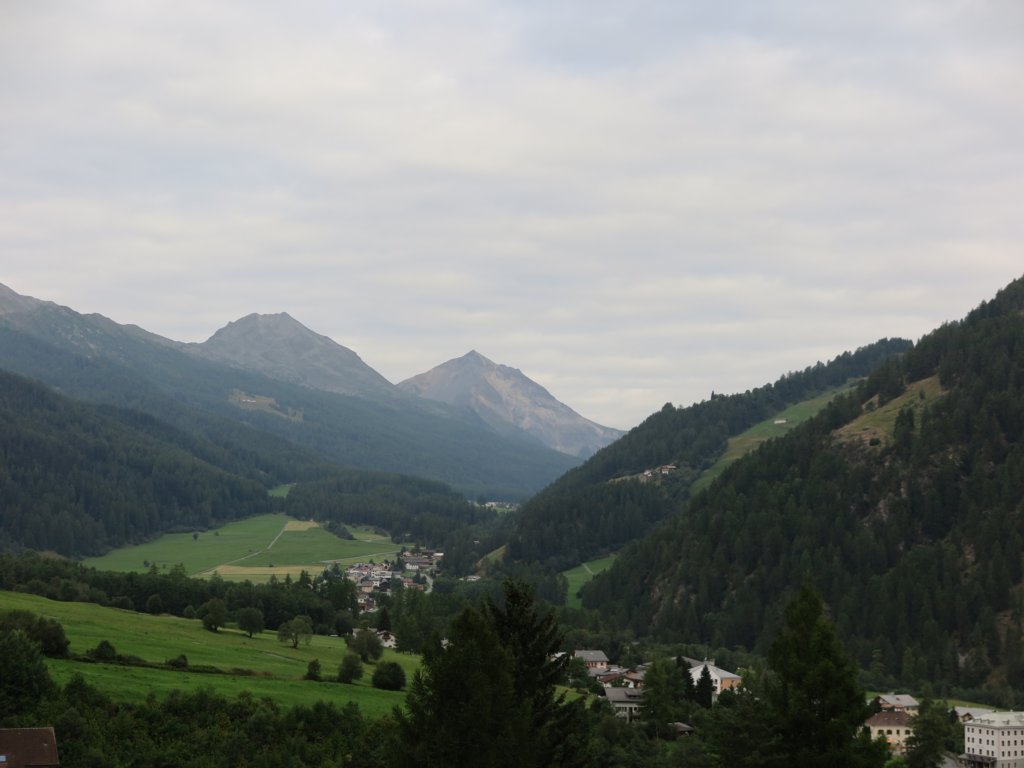 photo4.jpg