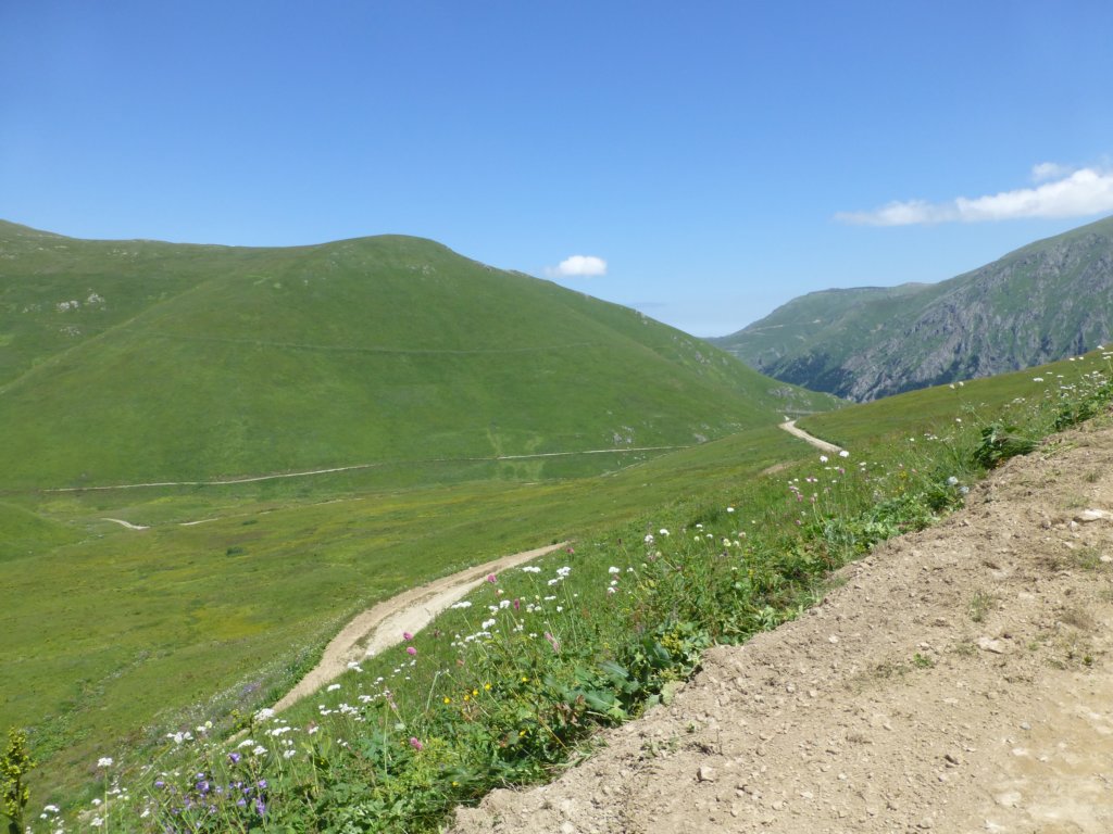 bayburtofyolud91514.jpg