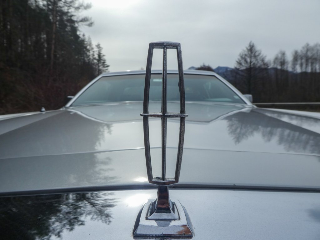 lincolncontinentalmark5799.jpg