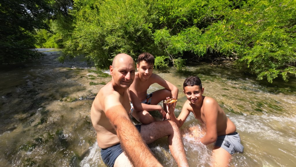 photo5.jpg