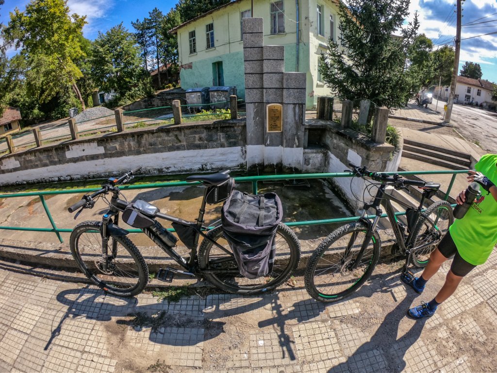 photo4.jpg